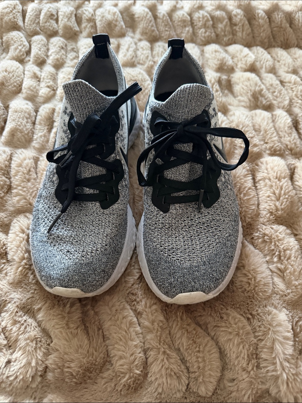 Nike Women's Grey Knit Athletic Sneakers with Black Accents